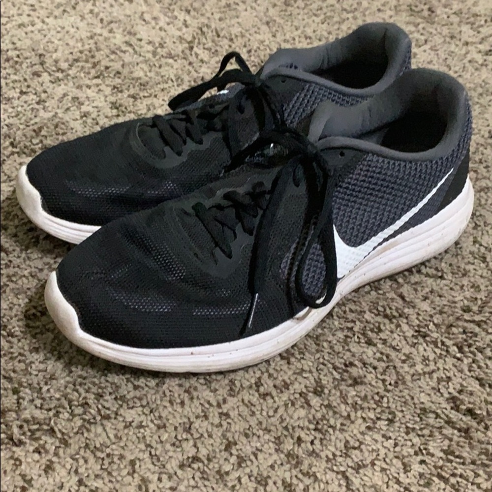 Nike Women’s Revolution 3 Running Shoes